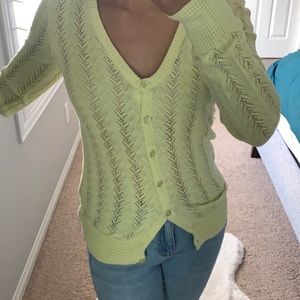 Cute bright neon yellow/green Volvom shirt.